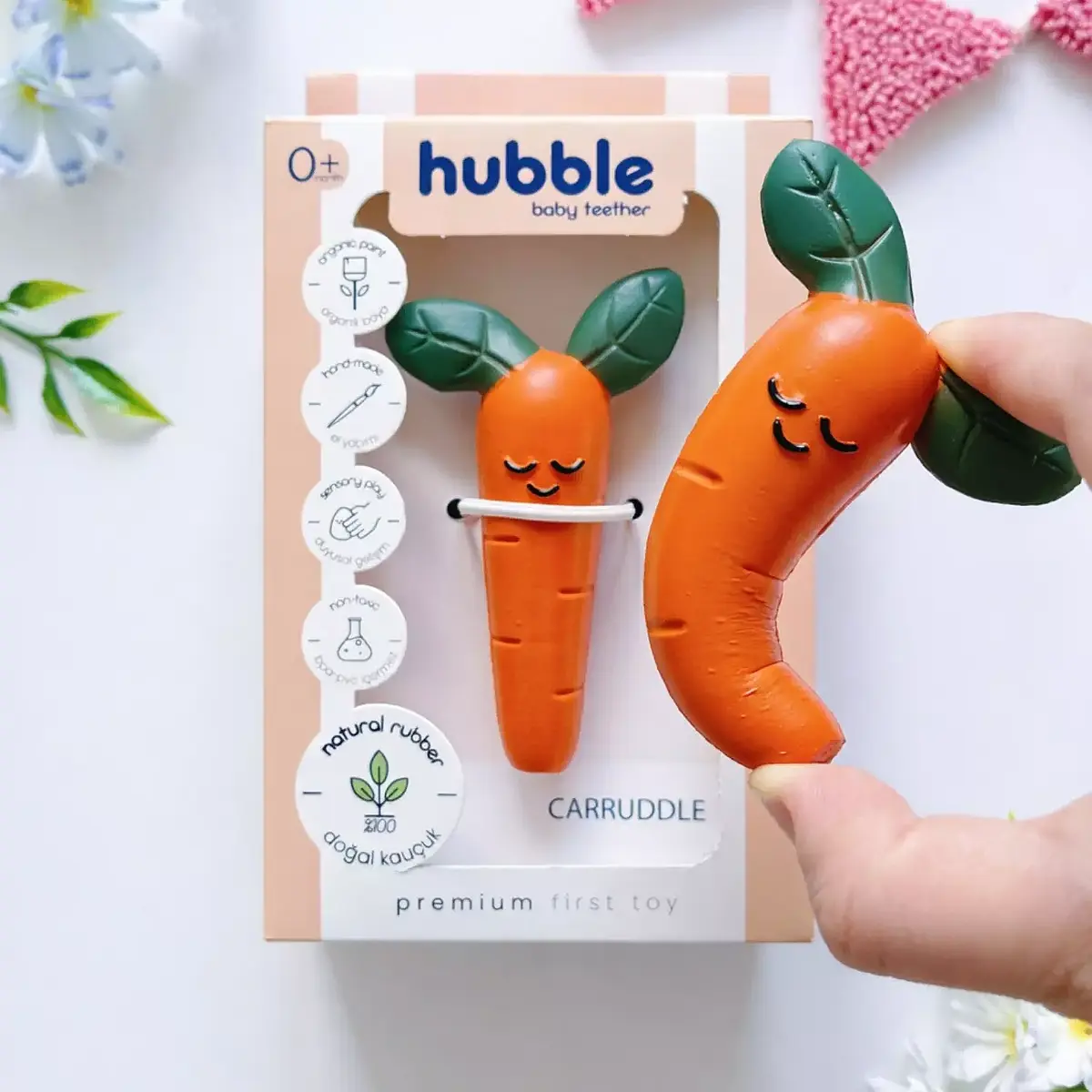 Hubble Doğal Bebek Diş Kaşıyıcı Ve Oyuncağı Havuç