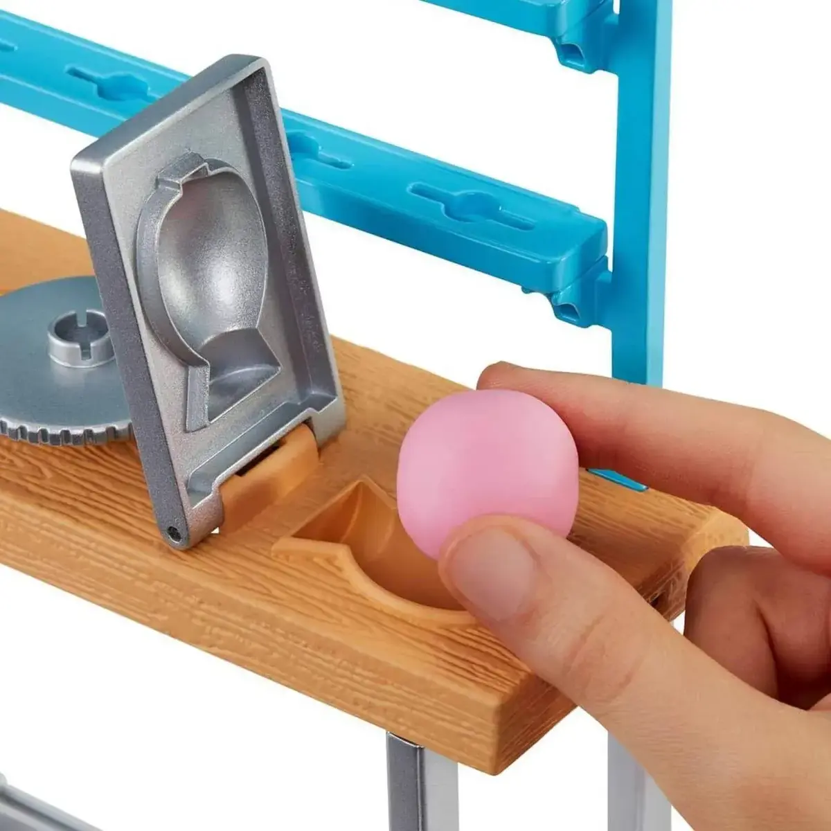 Barbie'nin Sanat Atölyesi Oyun Seti