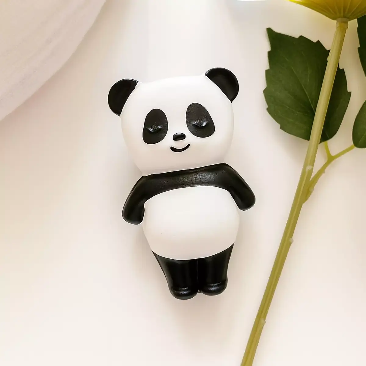 Hubble Doğal Bebek Diş Kaşıyıcı Ve Oyuncağı Panda