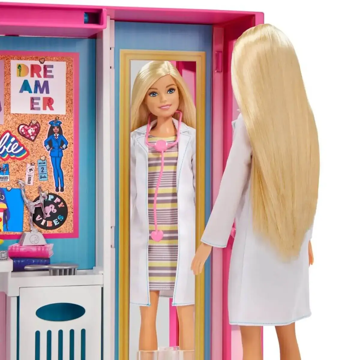 Barbie ve Rüya Dolabı Oyun Seti