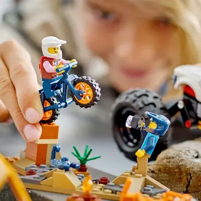 LEGO City 4x4 Arazi Aracı Maceraları Oyuncak Yapım Seti 60387