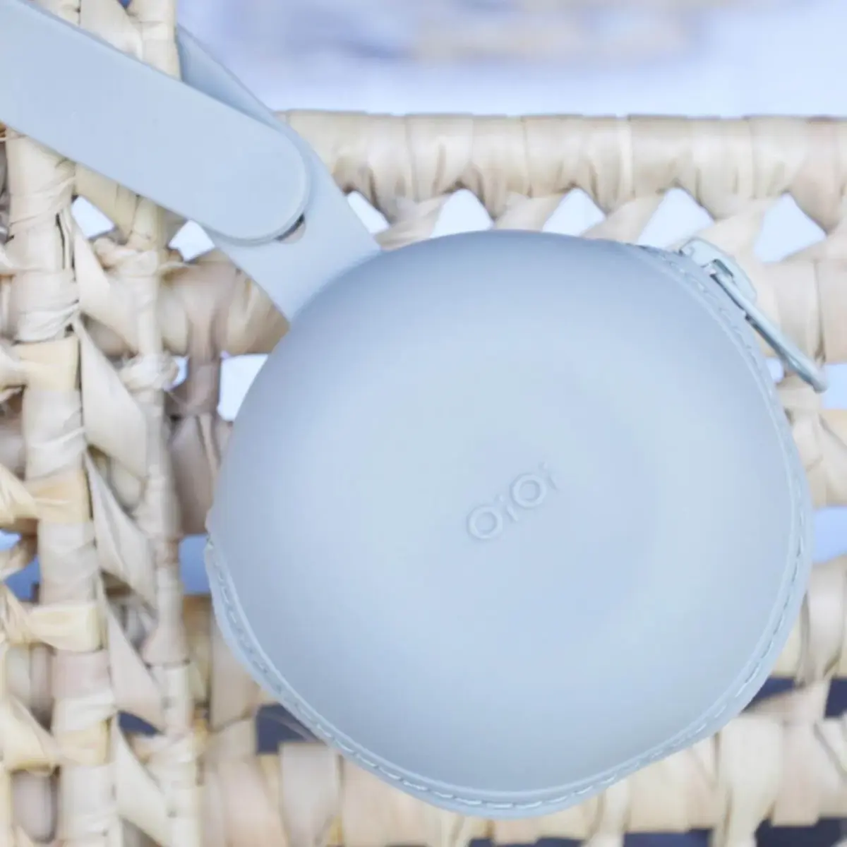 OiOi Pod Emzik Kılıfı Powder Grey