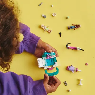 LEGO Friends Seyyar İnci Çayı Dükkanı Oyuncak Yapım Seti 41733