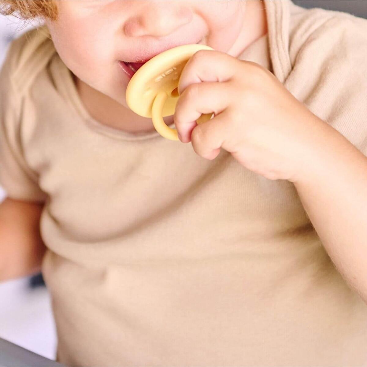 OiOi Emzik 0+ Ay Mellow Yellow