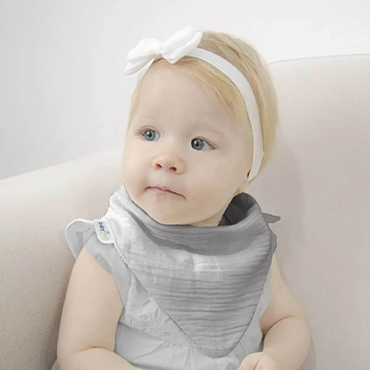 Babyjem Ahşap Diş Kaşıyıcılı Bürümcük Müslin Önlük Gri