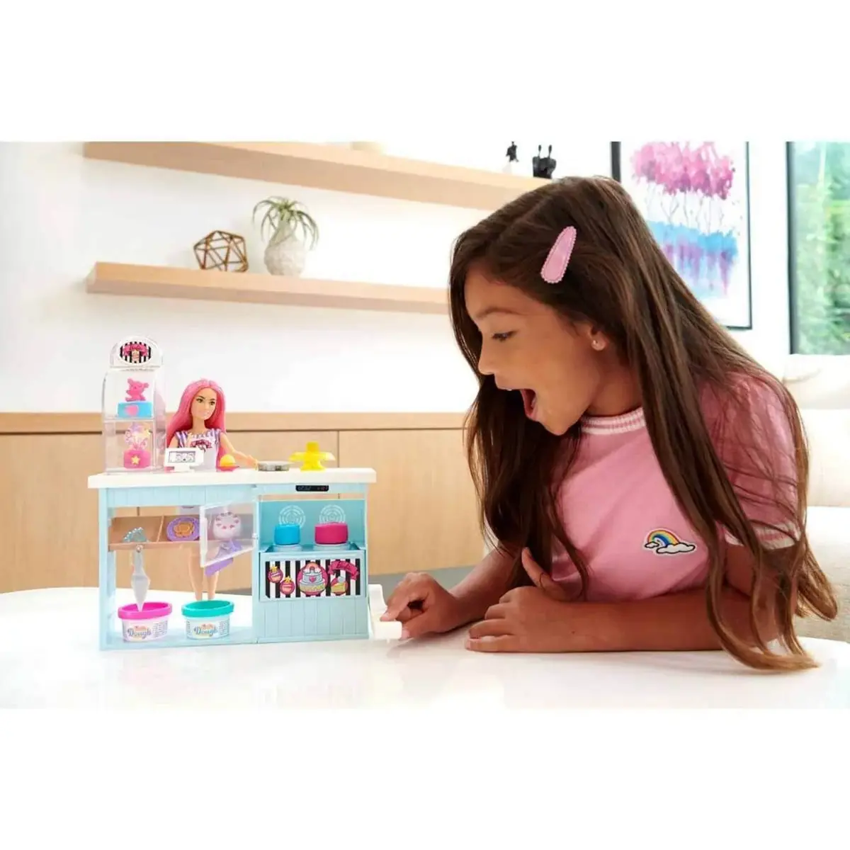 Barbie'nin Pasta Dükkanı Oyun Seti