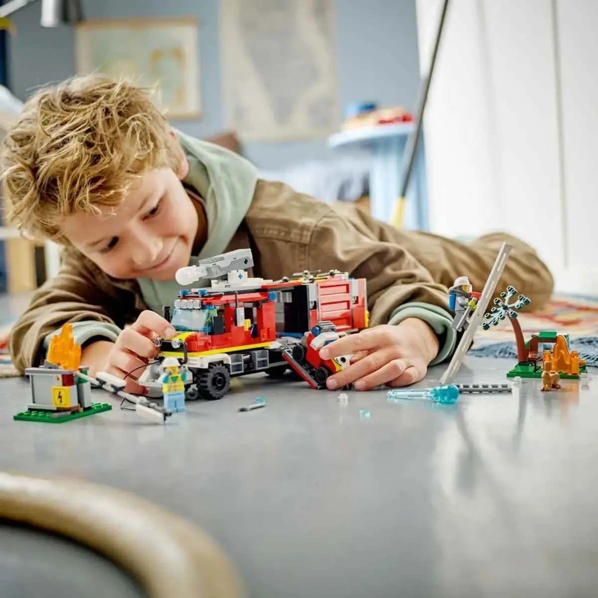 LEGO City İtfaiye Komuta Kamyonu Oyuncak Yapım Seti 60374
