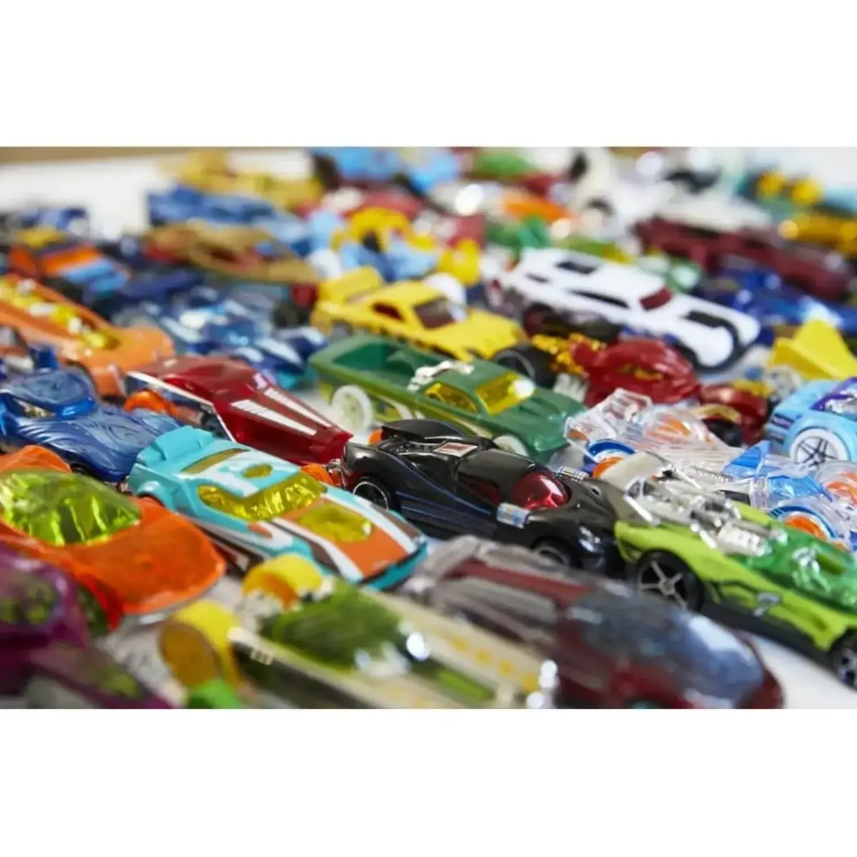 Hot Wheels Ellili Araba Seti