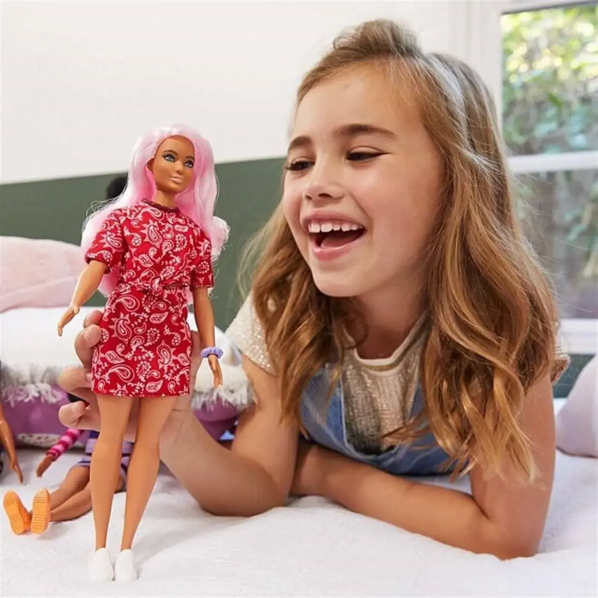Barbie Büyüleyici Parti Bebekleri