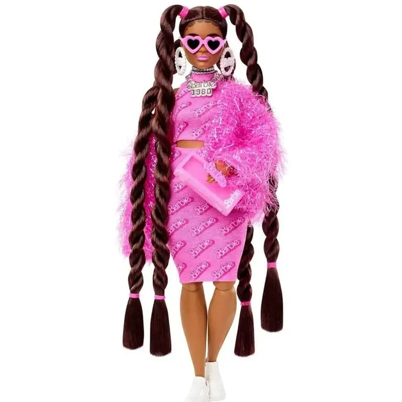 Barbie Extra Nostaljik Kıyafetli Bebek