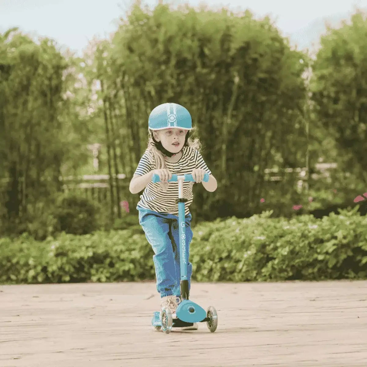 Globber Elite Deluxe Işıklı Scooter Koyu Mint