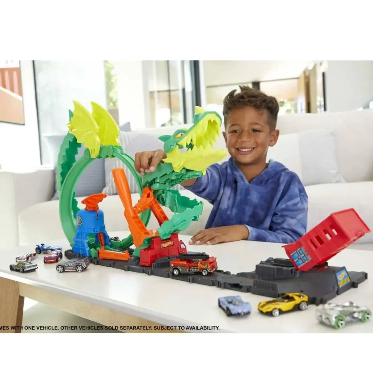 Hot Wheels Ejderha ile Müdacele Pisti