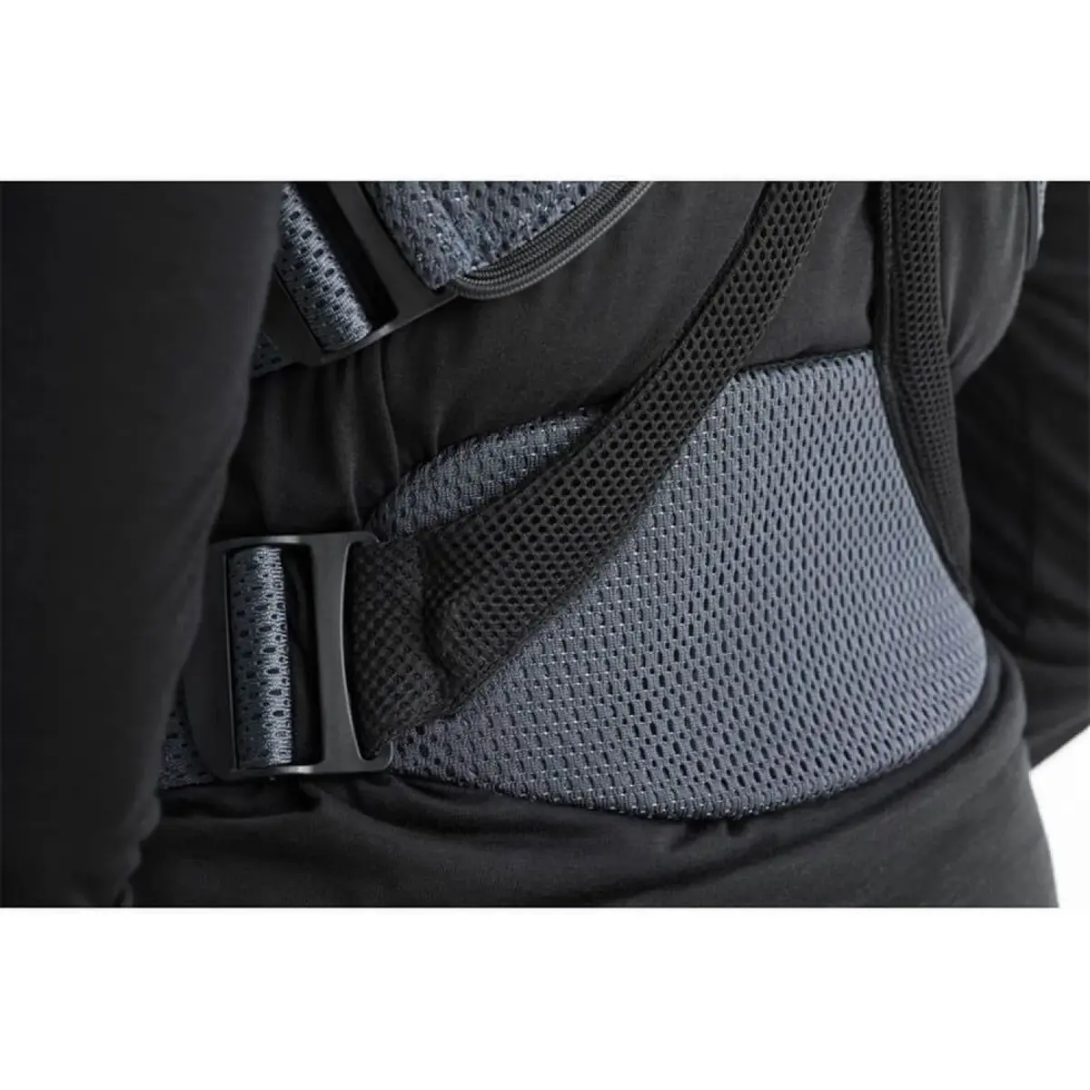 Babybjörn Kanguru Move 3D Mesh Anthracite