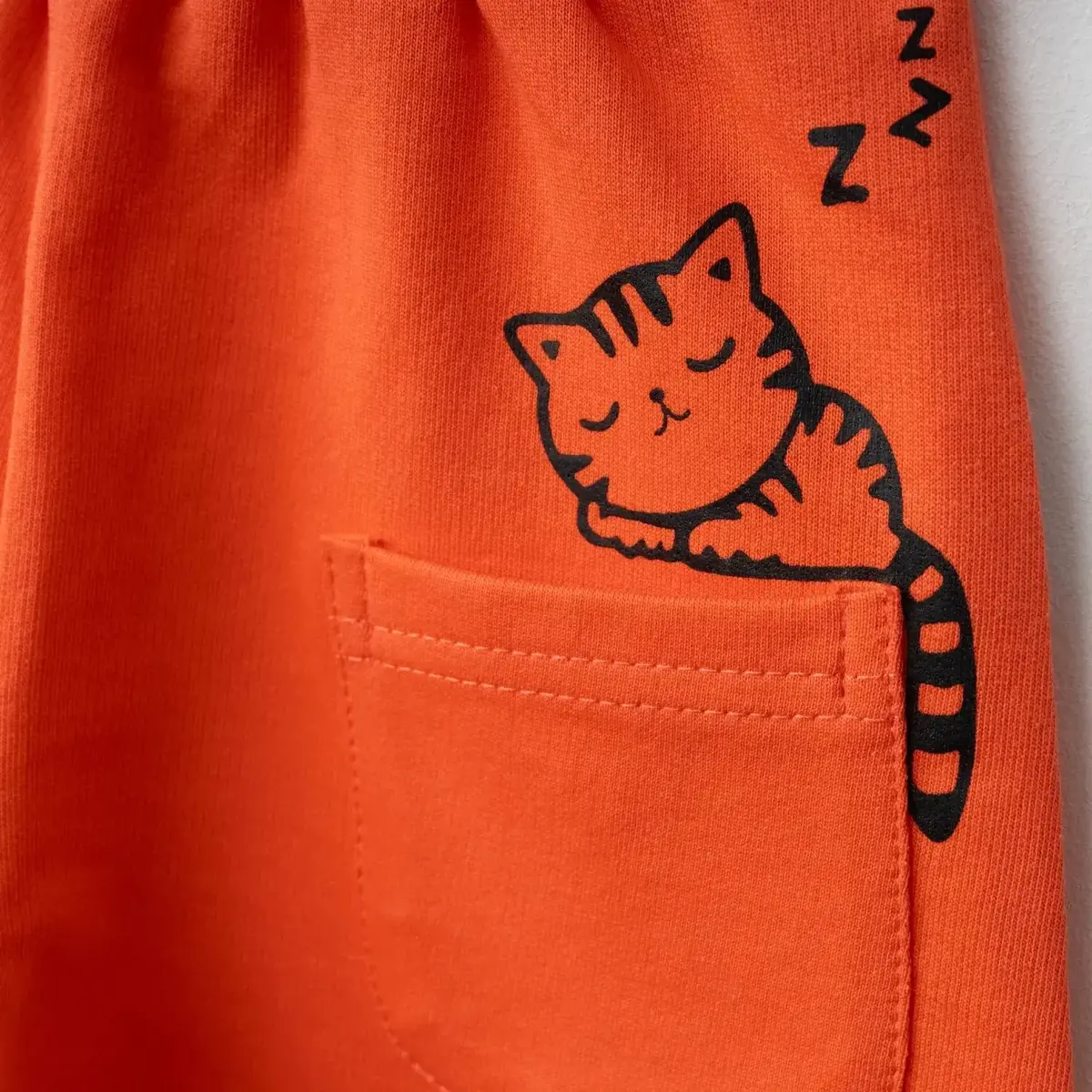 Bebolly Şort Uykucu Kedi Baskılı Mercan