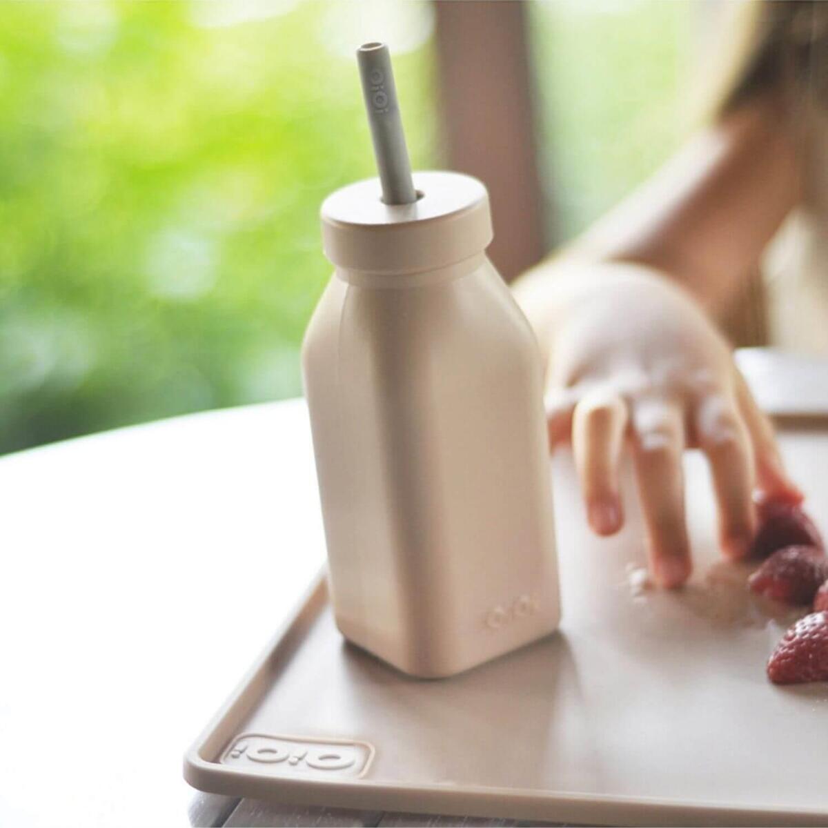 OiOi Şişe + Pipet Bubble Beige - Powder Grey