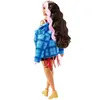 Barbie Extra Ekose Ceketli Bebek