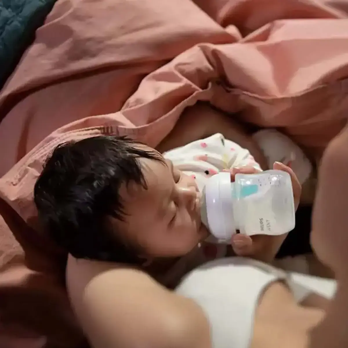 Philips Avent Doğal Tepkili Antikolik Biberon 125ml