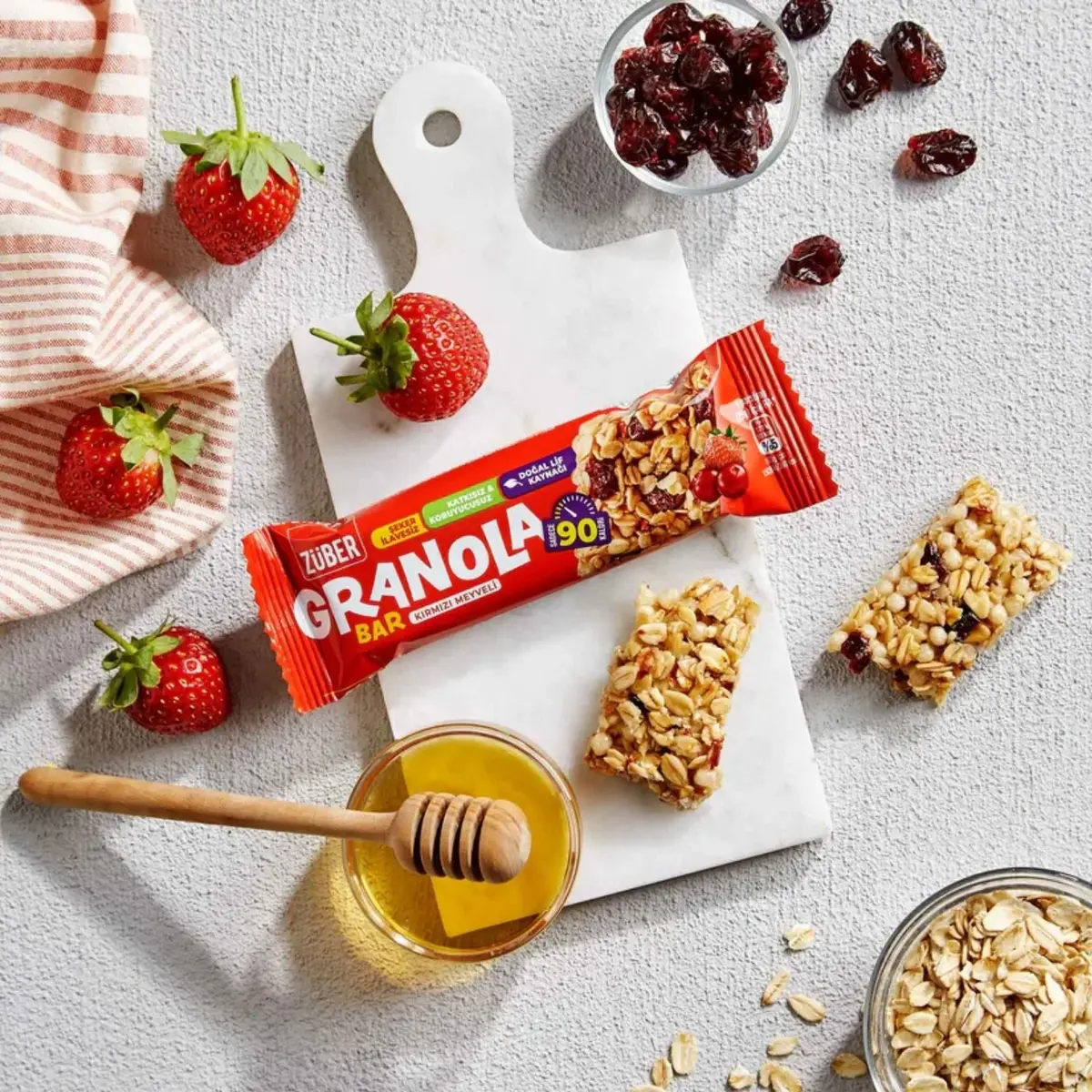 Züber Granola Bar Orman Meyveli 25gr