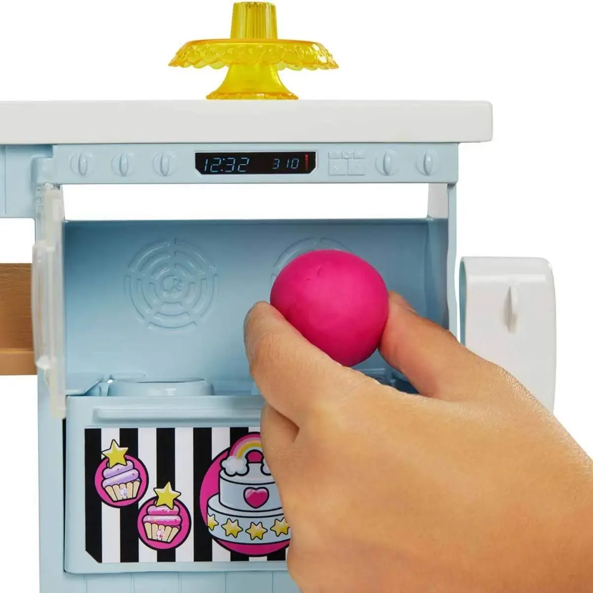 Barbie'nin Pasta Dükkanı Oyun Seti