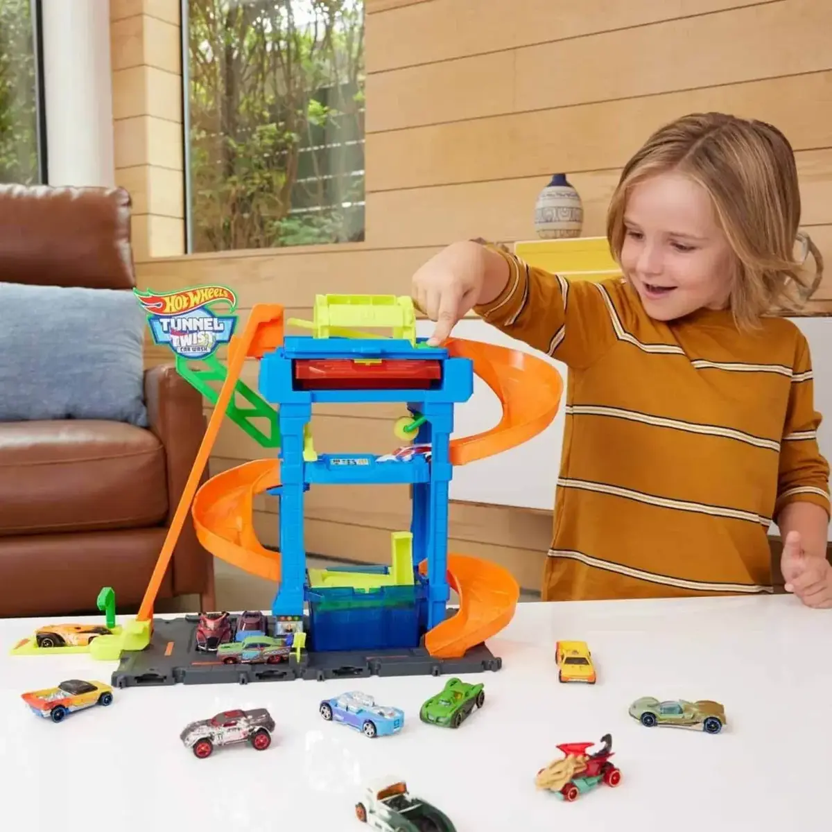 Hot Wheels Oto Yıkama Oyun Seti