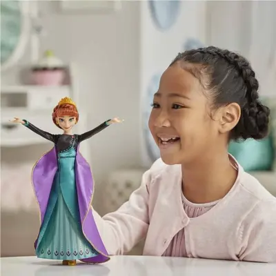 Disney Frozen 2 Şarkı Söyleyen Kraliçe Anna