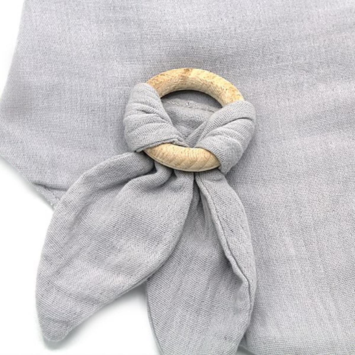Babyjem Ahşap Diş Kaşıyıcılı Bürümcük Müslin Önlük Gri