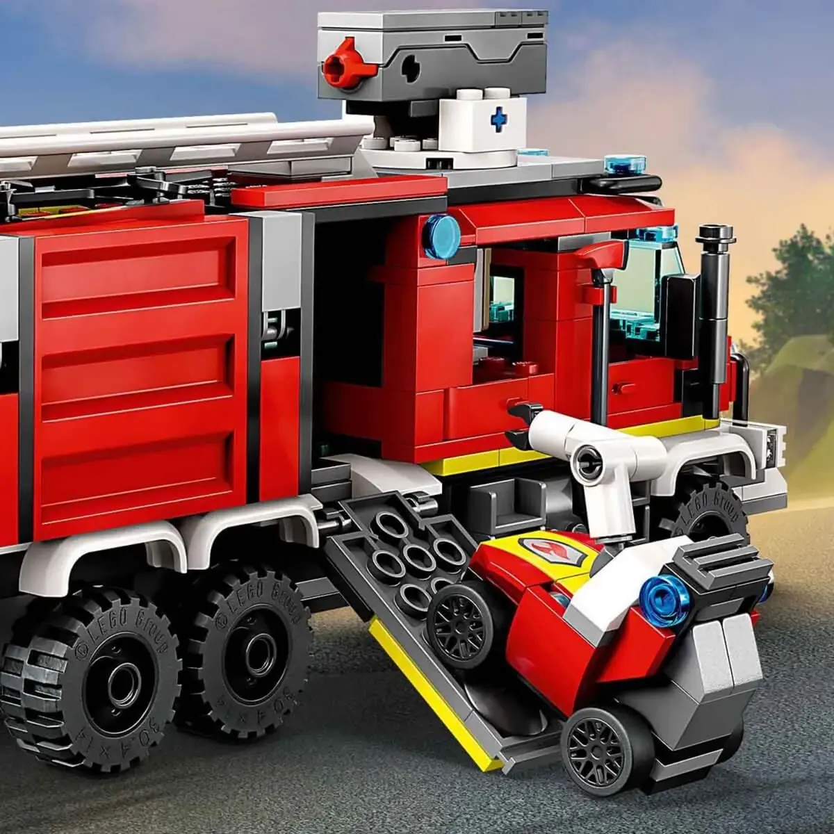 LEGO City İtfaiye Komuta Kamyonu Oyuncak Yapım Seti 60374