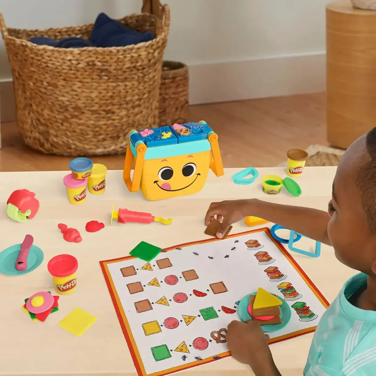 Play-Doh Piknik Şekilleri Başlangıç Seti