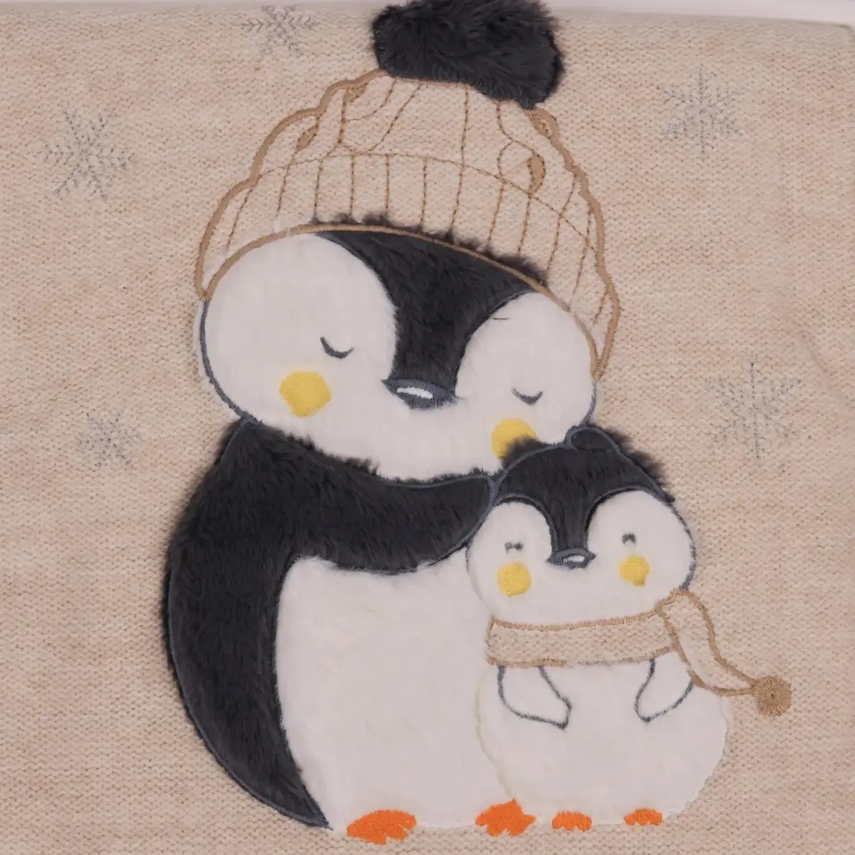 Mini Damla Battaniye Triko Penguen Nakışlı Bej