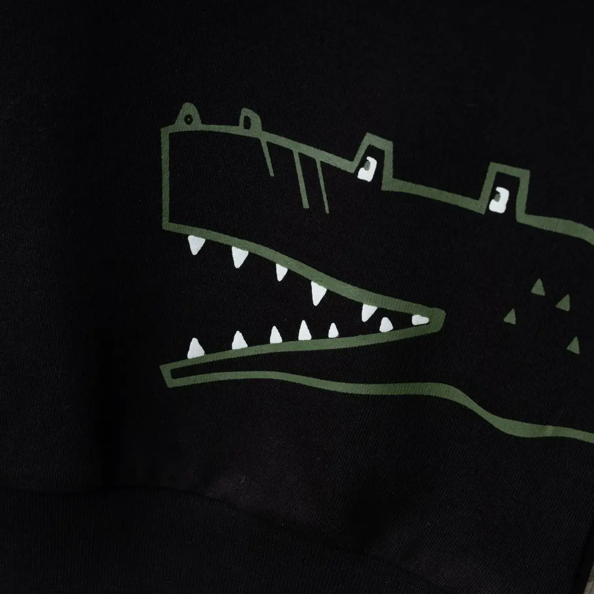 Hira Sweatshirt Snap Baskılı Siyah