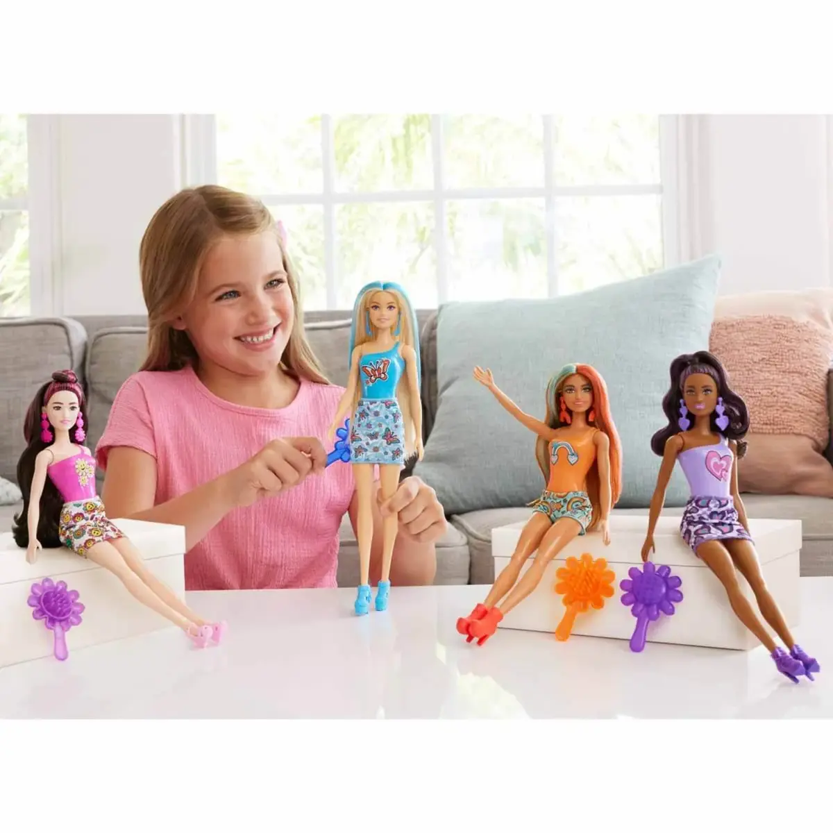 Barbie Color Reveal Renk Değiştiren Sürpriz Barbie Gökkuşağı Serisi