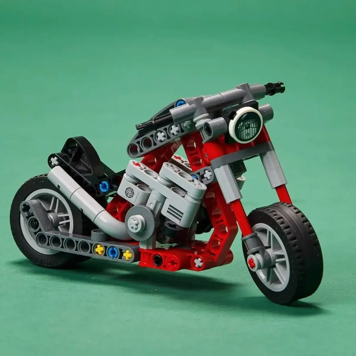 LEGO Technic Motosiklet 42132