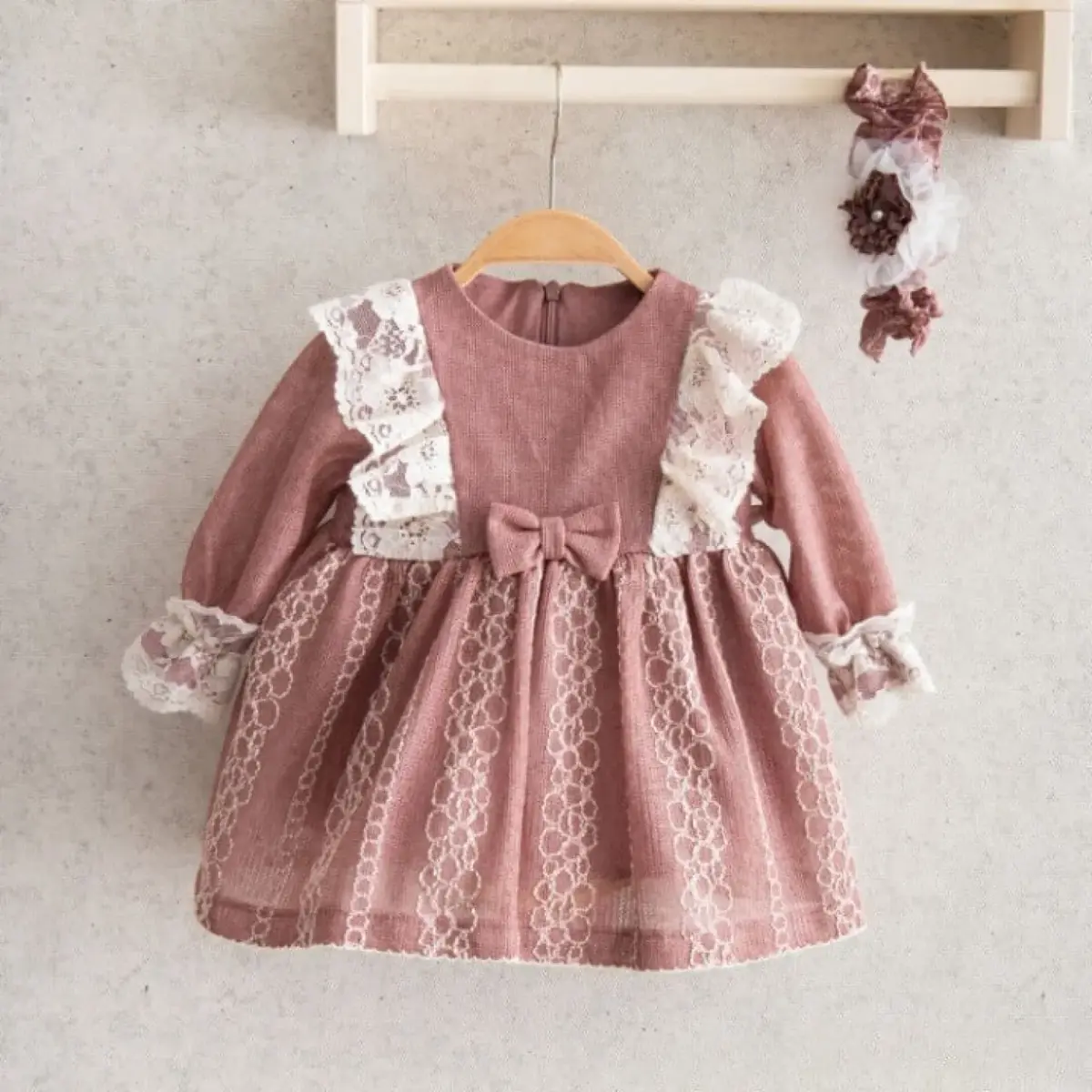 Miomini Elbise Saç Bantlı Triko Roba Dantelli Gül Kurusu