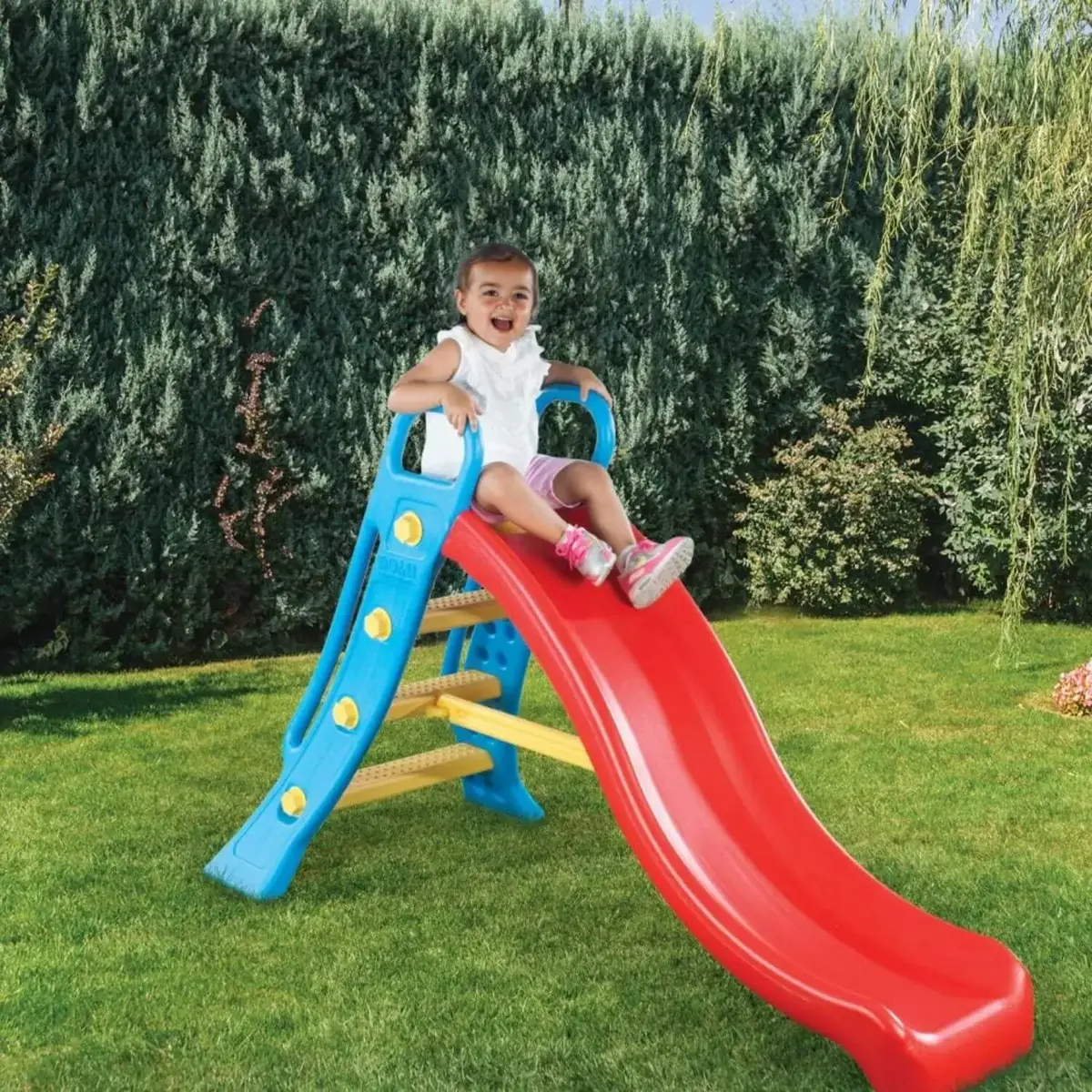 Dolu Su Kaydırağı