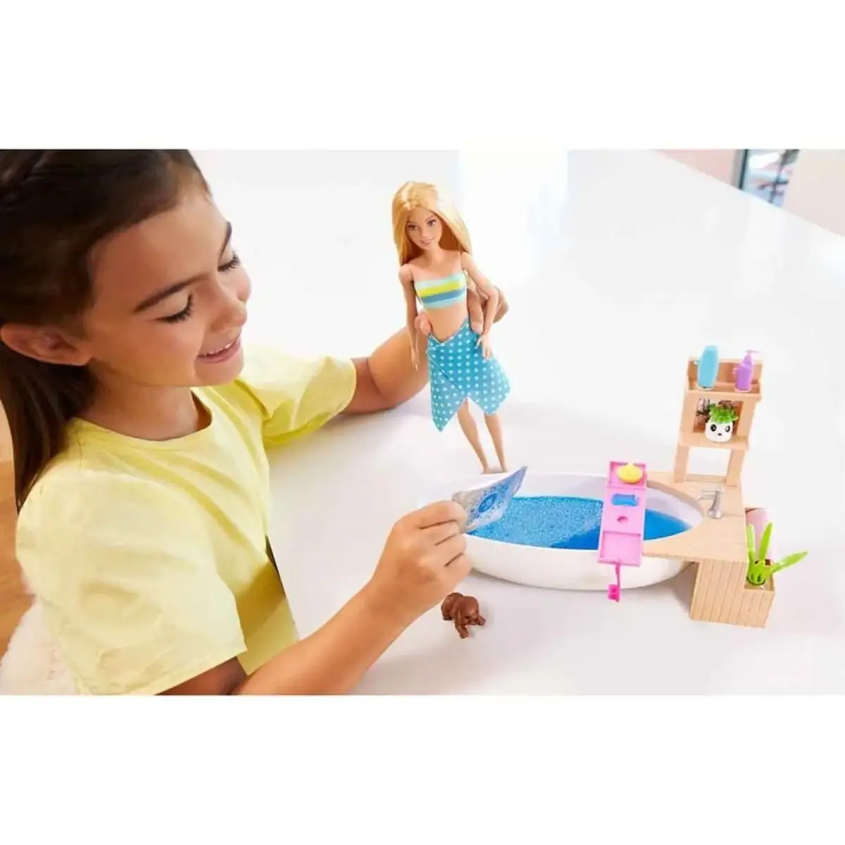 Barbie Wellness Barbie'nin Spa Günü Oyun Seti