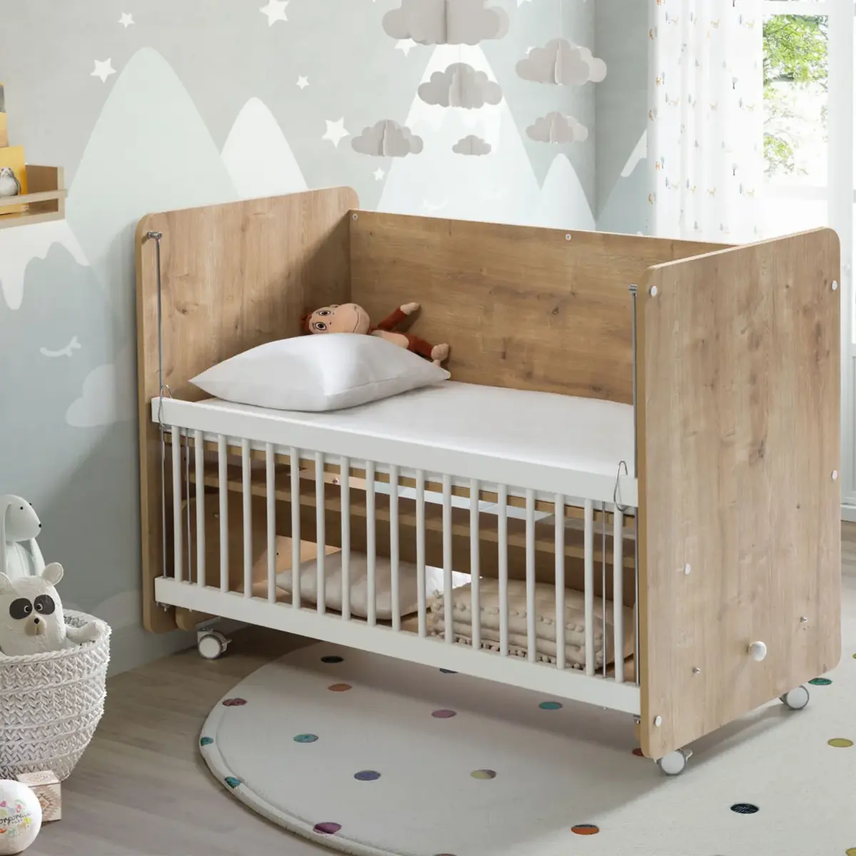 Pratik Sallanır Tekerlekli Anne Yanı Beşik 60X120 Ahşap
