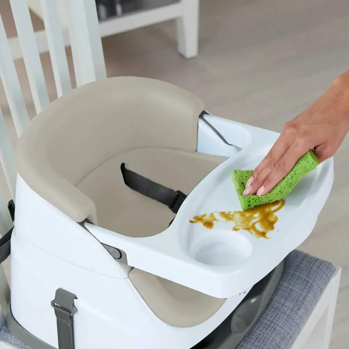 Ingenuity Baby Base Portatif Mama Sandalyesi Cashmere