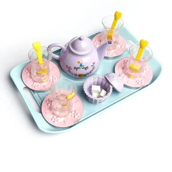 Kutulu Fincanlı Çay Vakti