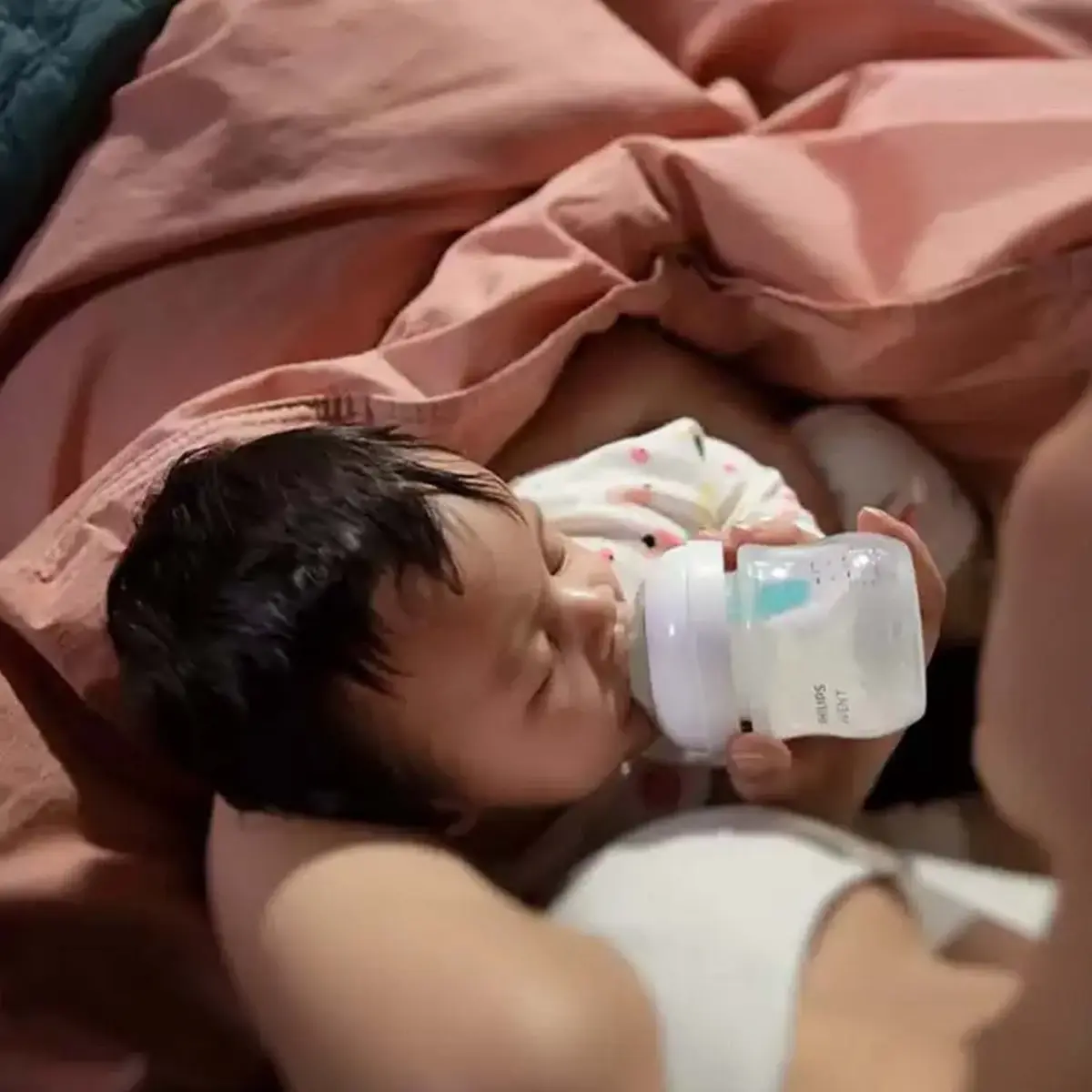 Philips Avent Doğal Tepkili Antikolik Biberon 125ml