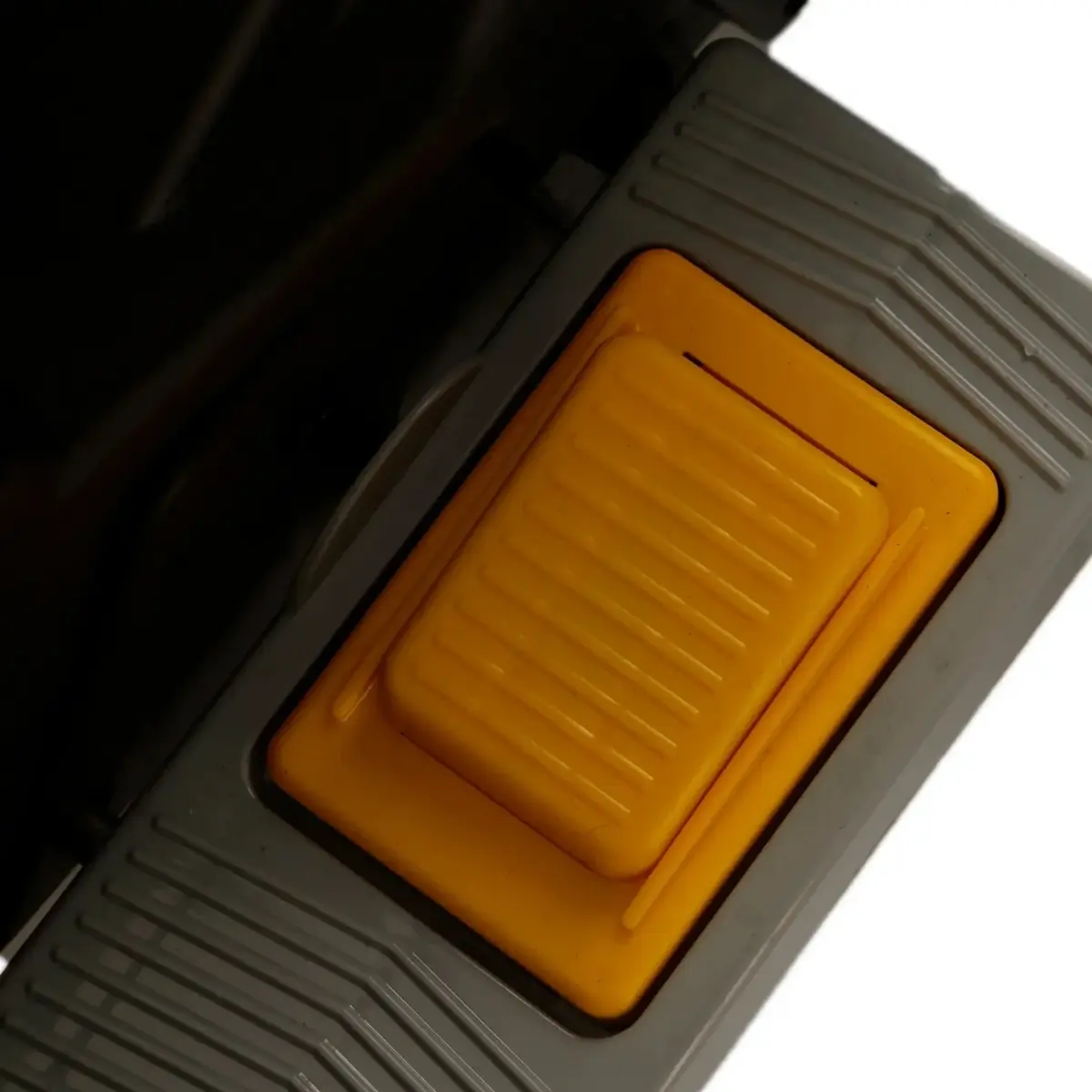 Micromax Akülü Römorklu Traktör 6 Volt Yeşil