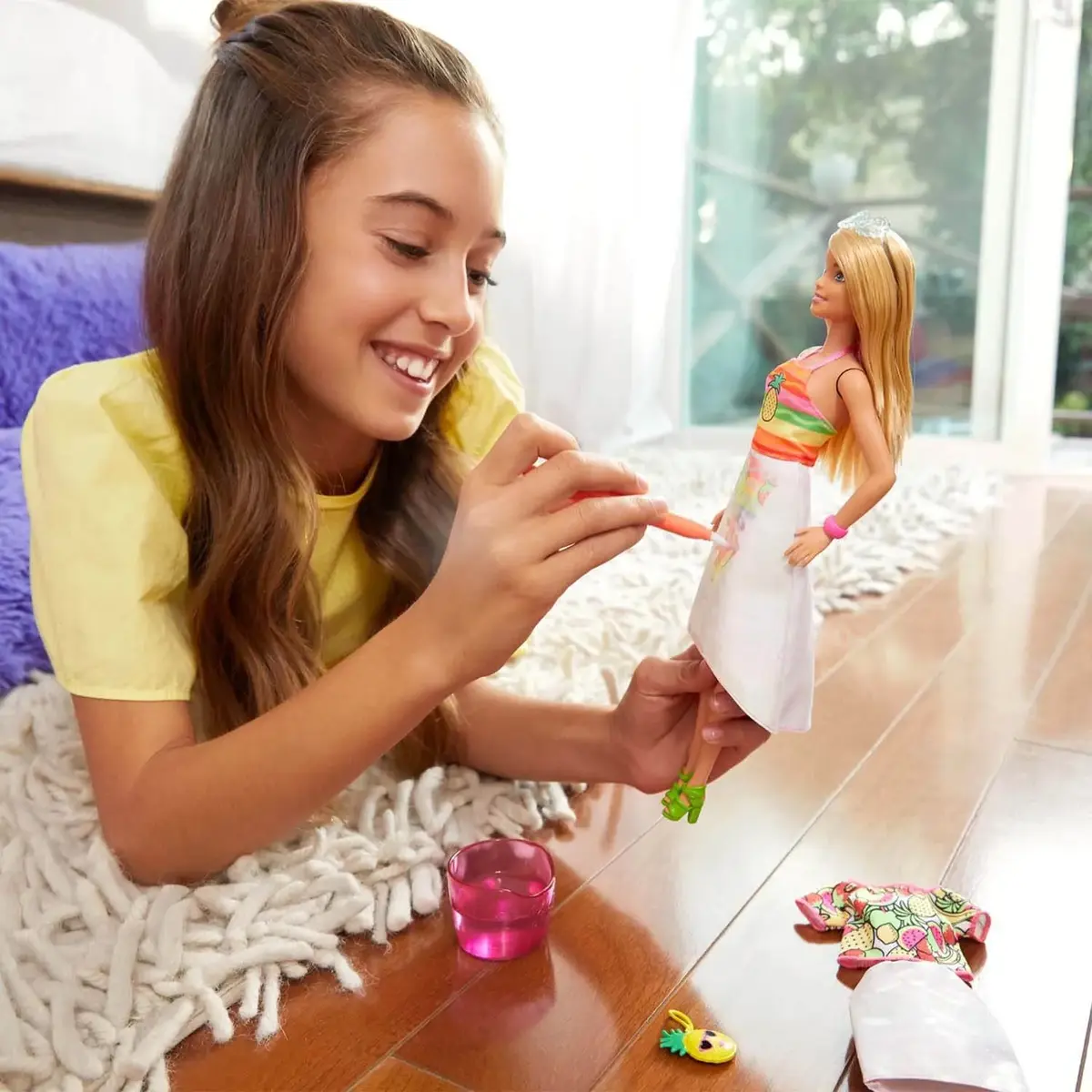 Barbie Crayola Mevyeli Tasarım Bebeği