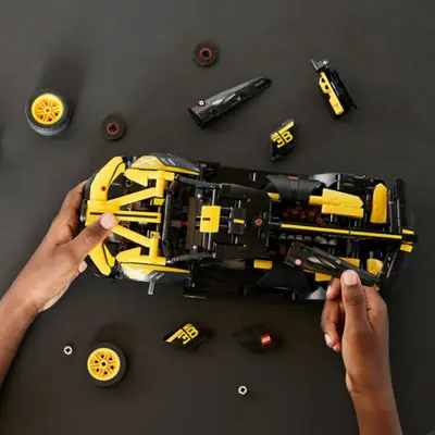 LEGO Technic Bugatti Bolide Oyuncak Yapım Seti 42151