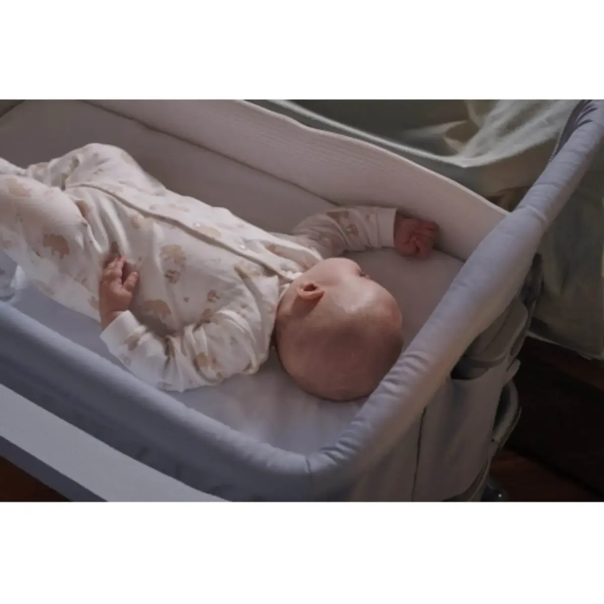 Chicco Next2me Anne Yanı Beşik Crib Grey Chicco Next2me Anne Yanı Beşik Crib Grey