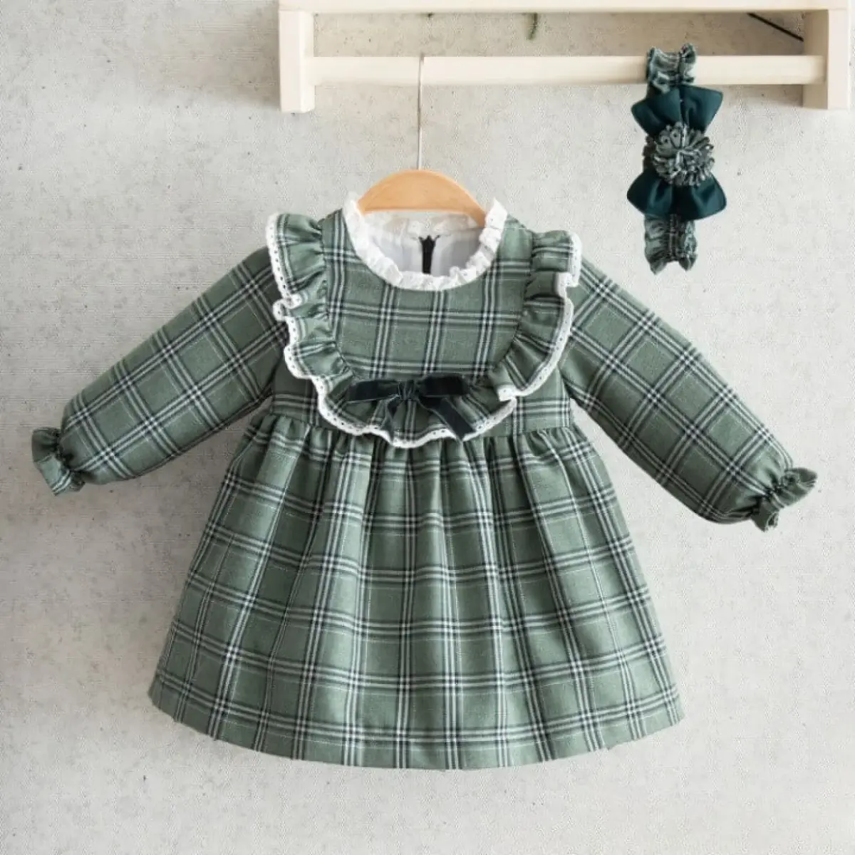 Miomini Elbise Saç Bantlı Simli Ekose Fırfırlı Robalı Yeşil