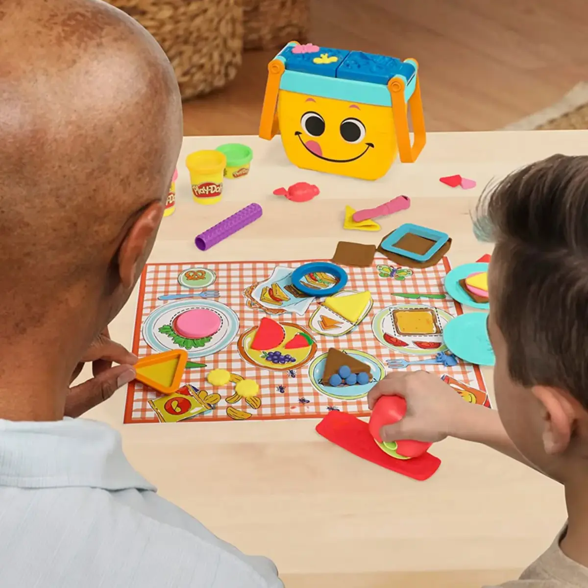 Play-Doh Piknik Şekilleri Başlangıç Seti