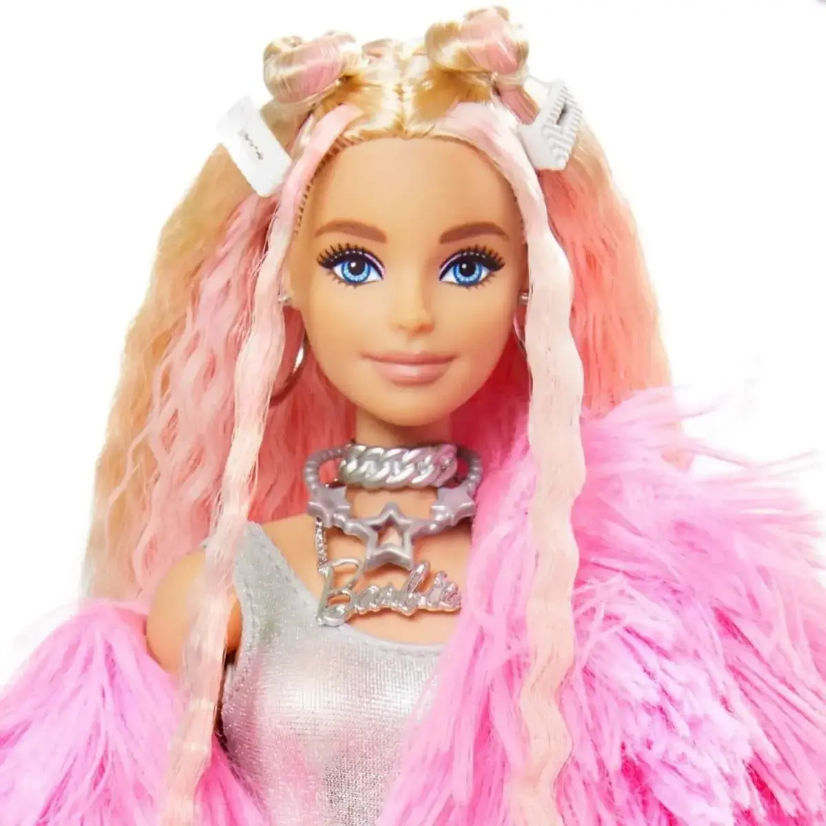 Barbie Extra Pembe Ceketli Bebek