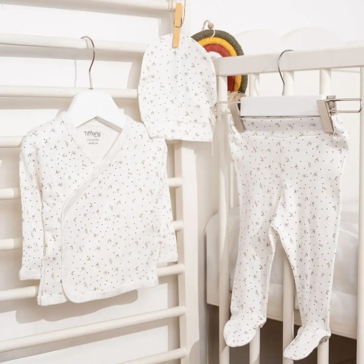 Tiffany Zıbın Takımı 3lü Jakarlı Flowering Theme Ekru Tiffany Zıbın Takımı 3lü Jakarlı Flowering Theme Ekru