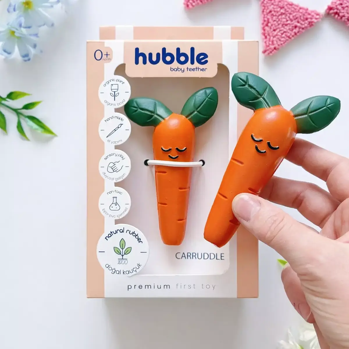 Hubble Doğal Bebek Diş Kaşıyıcı Ve Oyuncağı Havuç