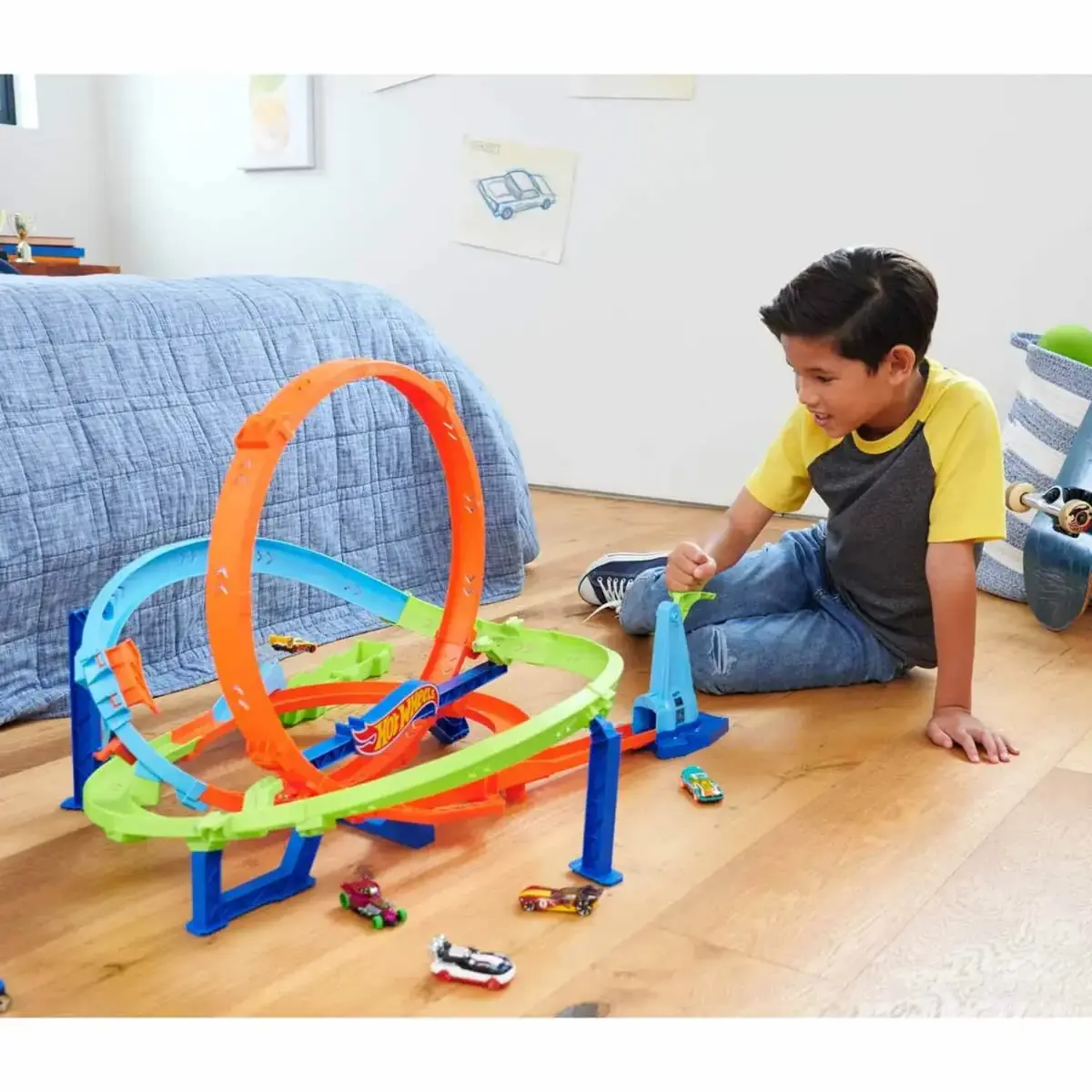 Hot Wheels Bumerang Çemberli Yarış Pisti
