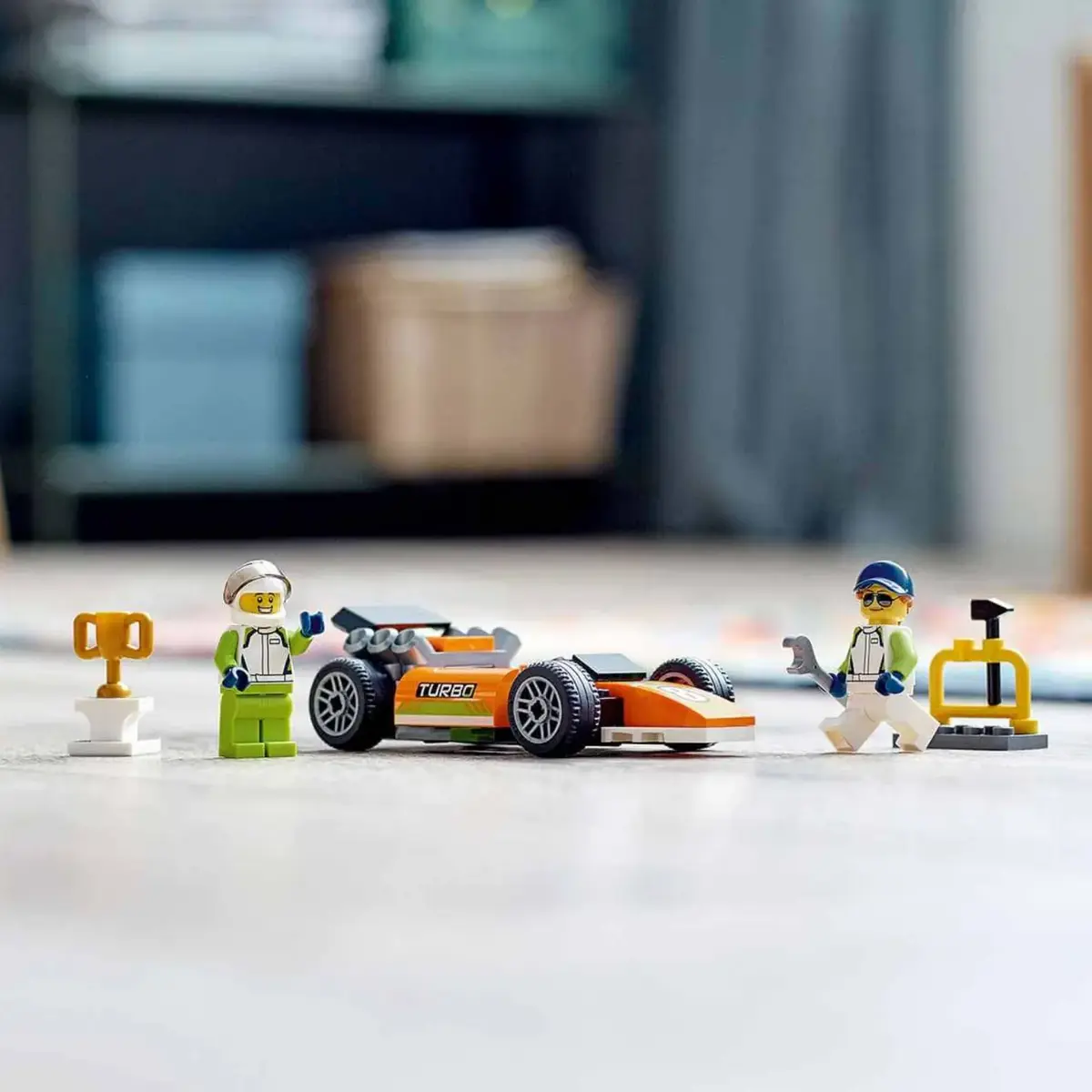 LEGO City Yarış Arabası 60322